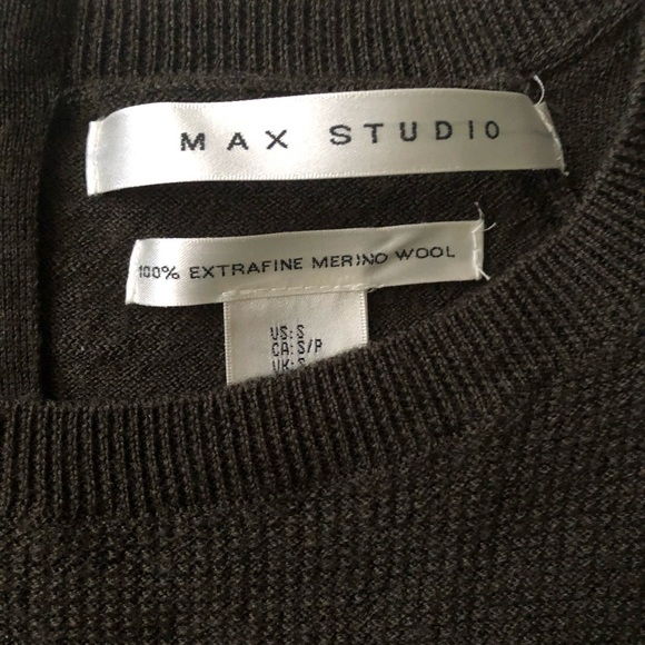 Max Studio Olive green sweater - Picture 3 of 3